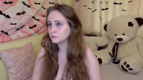 Snapshot of sellyahouston chatting on November 13, 8:24 am Sellya online show from November 13, 8:24 am