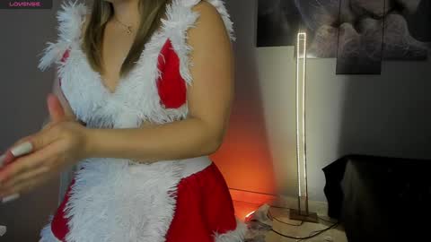 Selyn online show from December 7, 11:40 am