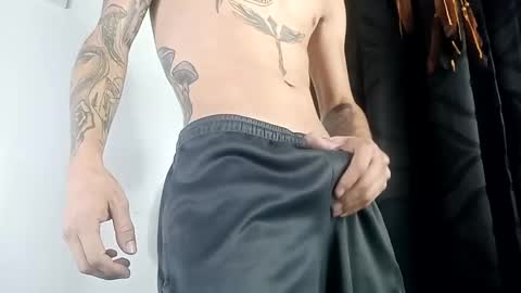 sem_alas online show from February 4, 6:04 am