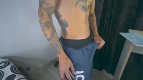 sem_alas online show from March 9, 4:38 am