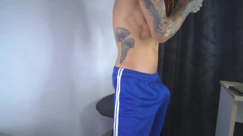 sem_alas online show from April 5, 8:39 pm