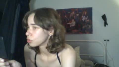 goddess esme  online show from September 14, 12:10 am