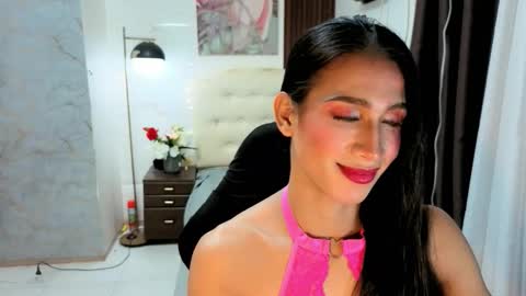 Snapshot of sensual_goergia chatting on October 5, 12:25 pm sensual_goergia online show from October 5, 12:25 pm