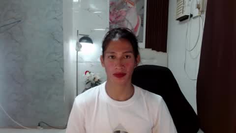 Snapshot of sensual_goergia chatting on November 4, 12:48 pm sensual_goergia online show from November 4, 12:48 pm