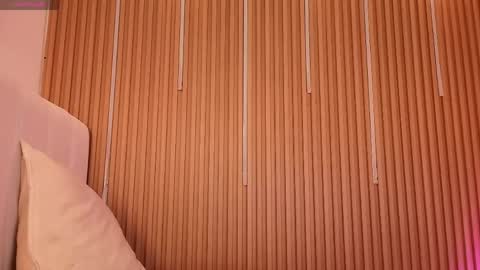 Sensual Kim77 online show from May 15, 12:56 pm
