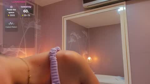 Sophie     online show from October 12, 10:25 am