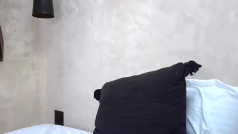 Cam online show from October 18, 7:14 pm