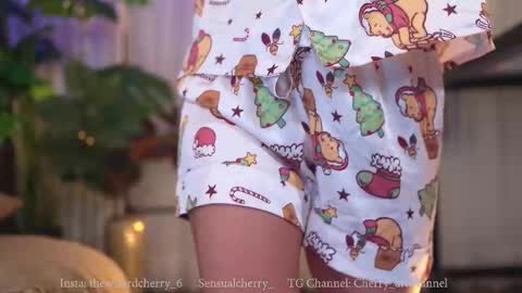 Maria- OF sensual bee online show from December 21, 1:35 am