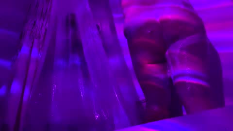 Snapshot of sentfrmheaven chatting on December 20, 1:25 am Tara online show from December 20, 1:25 am