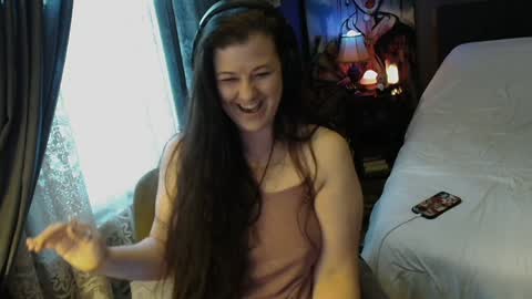 Snapshot of sentfrmheaven chatting on December 23, 1:45 pm Tara online show from December 23, 1:45 pm