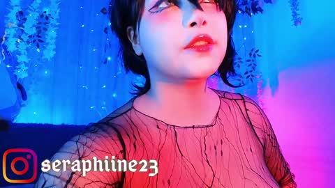 seraphine online show from December 2, 3:15 am