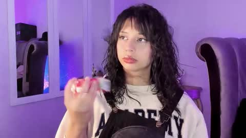 Snapshot of seren_bleck chatting on September 23, 2:47 am Seren Follow me online show from September 23, 2:47 am