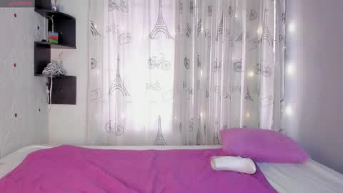 Serena  online show from December 22, 12:02 pm