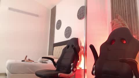 Serena online show from March 30, 11:33 am