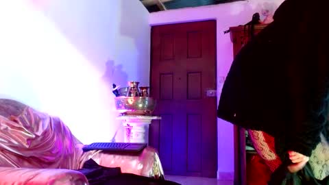 Snapshot of serena_xyz chatting on November 2, 5:15 pm Serena Xyz online show from November 2, 5:15 pm