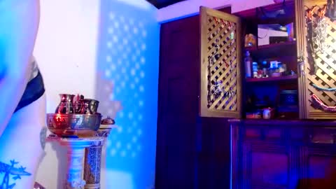 Snapshot of serena_xyz chatting on November 3, 5:47 pm Serena Xyz online show from November 3, 5:47 pm