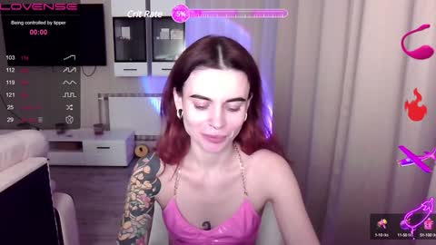 Snapshot of serenamilss chatting on December 27, 7:03 pm serenamilss online show from December 27, 7:03 pm