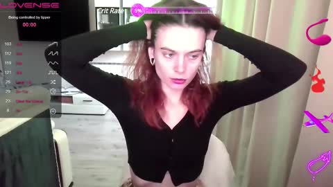 Snapshot of serenamilss chatting on February 18, 11:00 am serenamilss online show from February 18, 11:00 am