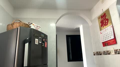 sararoussee online show from March 9, 7:48 pm