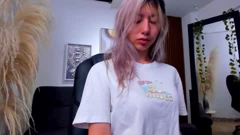 Snapshot of serene_waves chatting on November 28, 12:52 pm Serene online show from November 28, 12:52 pm