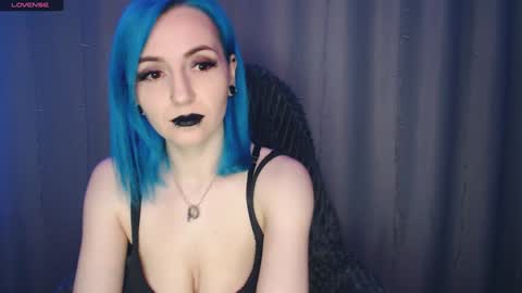 Snapshot of sereniiity chatting on January 9, 2:11 am Alexia online show from January 9, 2:11 am