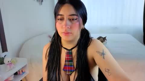 Serenna Cruz online show from October 31, 2:18 pm