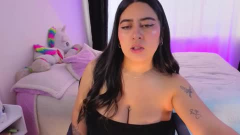 Serenna Cruz online show from February 9, 10:03 pm