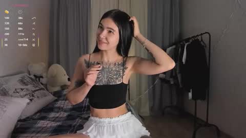 Snapshot of sergantt53 chatting on November 30, 2:21 pm Ariana online show from November 30, 2:21 pm