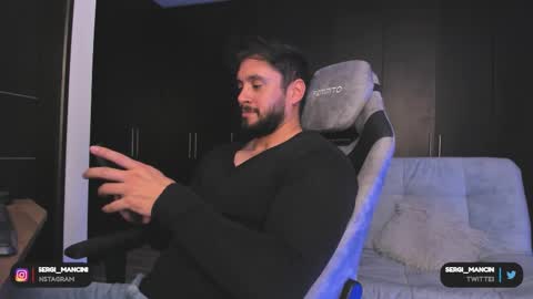 Snapshot of sergi_mancini11 chatting on December 15, 11:20 pm Sergi Mancini online show from December 15, 11:20 pm