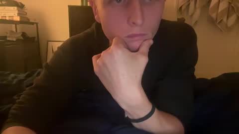 Snapshot of seriously_looking chatting on October 24, 5:48 am Pretty Cock98 online show from October 24, 5:48 am