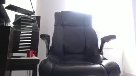 Snapshot of serioyhetero19 chatting on November 24, 9:47 pm hetero serio discreto online show from November 24, 9:47 pm