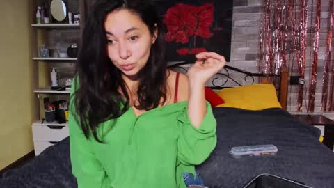 Snapshot of serpenttempter88 chatting on December 3, 6:26 am VIOLA online show from December 3, 6:26 am