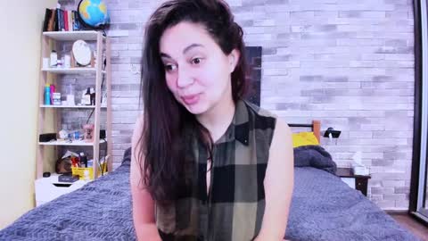 Snapshot of serpenttempter88 chatting on January 16, 6:14 am VIOLA online show from January 16, 6:14 am