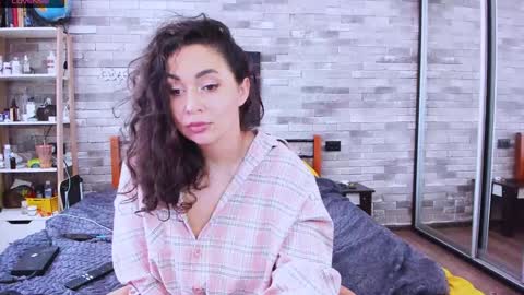 Snapshot of serpenttempter88 chatting on January 29, 9:55 am VIOLA online show from January 29, 9:55 am