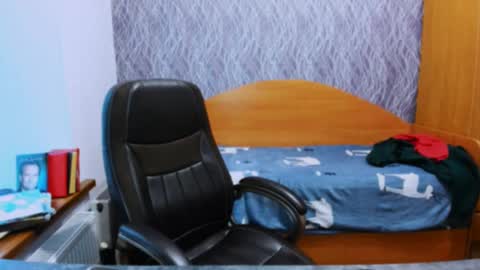 Snapshot of serpenttempter88 chatting on February 18, 7:10 am VIOLA online show from February 18, 7:10 am