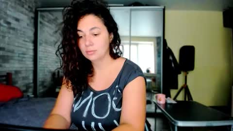 Snapshot of serpenttempter88 chatting on October 7, 5:15 am VIOLA online show from October 7, 5:15 am