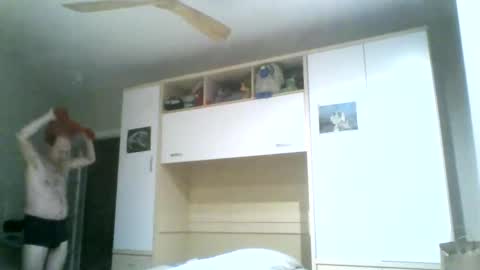 Snapshot of serrano49 chatting on September 24, 3:10 am serrano49 online show from September 24, 3:10 am