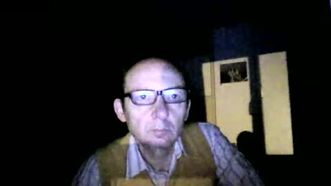 Snapshot of serrano49 chatting on October 25, 6:02 pm serrano49 online show from October 25, 6:02 pm