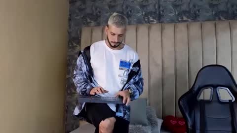 HEY IM SETH online show from February 28, 12:43 am