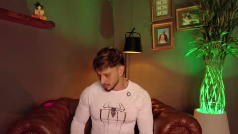 HEY IM SETH online show from February 6, 8:12 pm