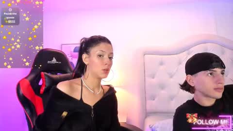 Snapshot of sett_and_gwen chatting on December 30, 4:09 am sett_and_gwen online show from December 30, 4:09 am