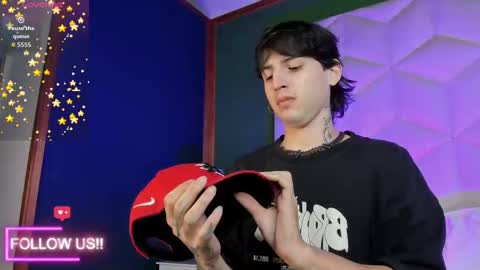 Snapshot of sett_and_gwen chatting on November 11, 3:39 am sett_and_gwen online show from November 11, 3:39 am