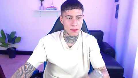 Thomas online show from November 10, 2:38 pm