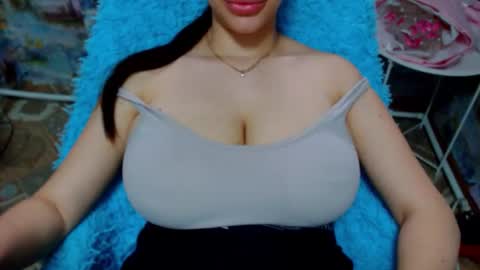 Snapshot of seu_cute chatting on September 13, 10:37 am seu_cute online show from September 13, 10:37 am