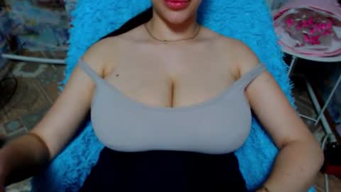 Snapshot of seu_cute chatting on September 15, 8:53 pm seu_cute online show from September 15, 8:53 pm