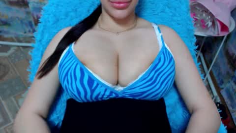 Snapshot of seu_cute chatting on October 13, 7:30 am seu_cute online show from October 13, 7:30 am