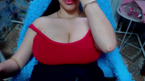 seu_cute online show from November 14, 6:34 am