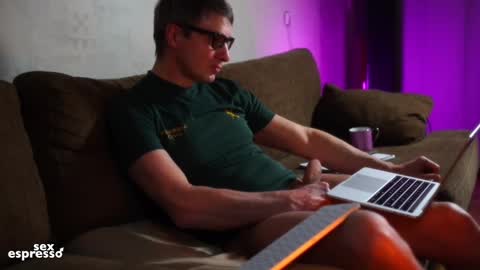 Snapshot of sexespresso chatting on January 1, 5:43 am Thank you for Birthday Wishes online show from January 1, 5:43 am