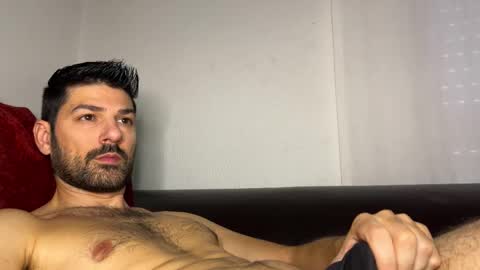 Snapshot of sexfriendch chatting on February 1, 9:19 am Lucenzo online show from February 1, 9:19 am