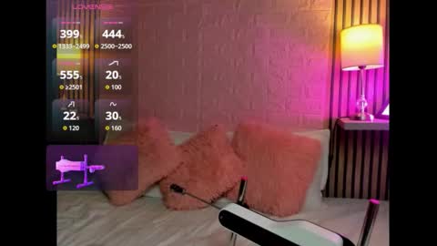 Snapshot of sexi_medussa chatting on October 26, 7:42 pm sexi_medussa online show from October 26, 7:42 pm